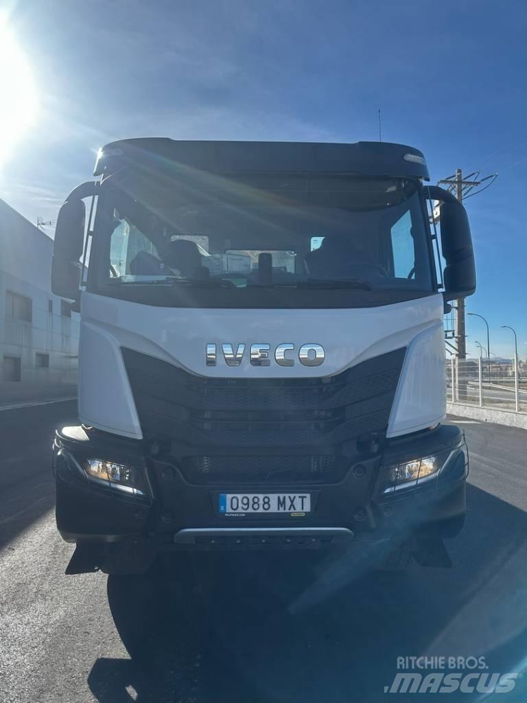 Iveco T-WAY 450 Kranwagen