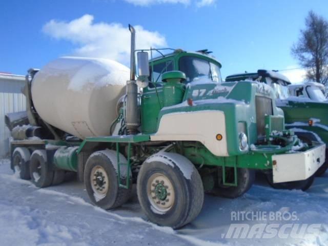 Mack 600 Andere Fahrzeuge