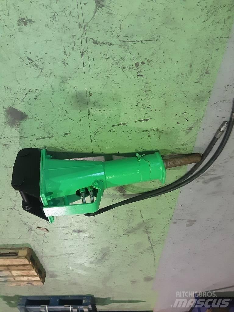 Montabert BRP70 Hammer / Brecher