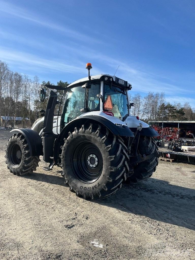 Valtra T 175 Direct Traktoren