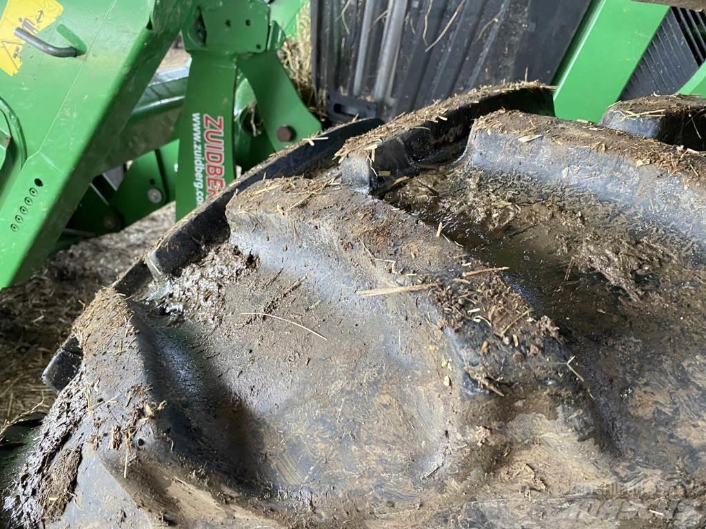 John Deere 6110M Traktoren
