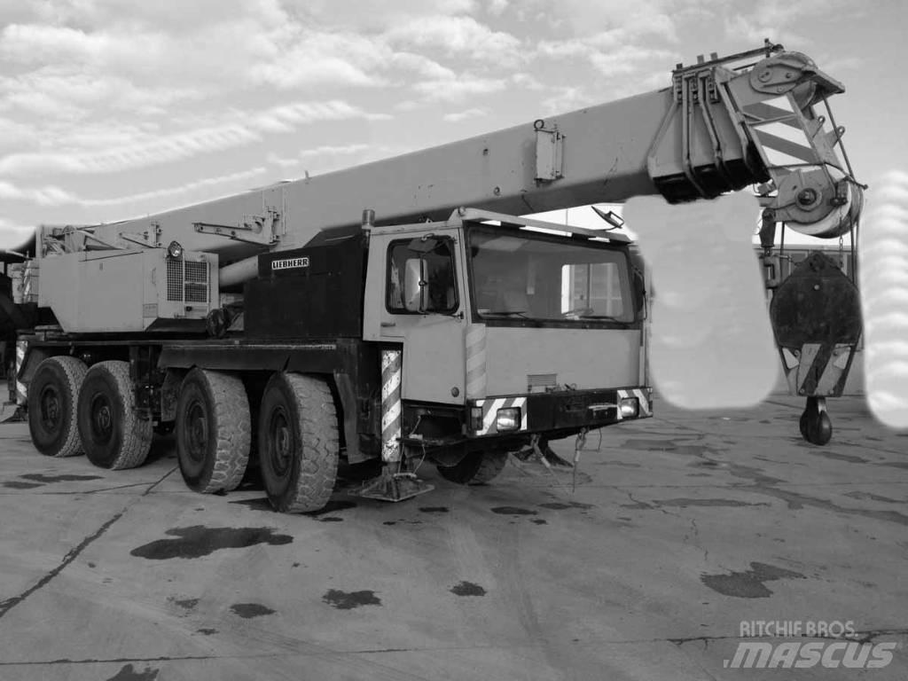 Liebherr LTM 1060 Kranen voor alle terreinen