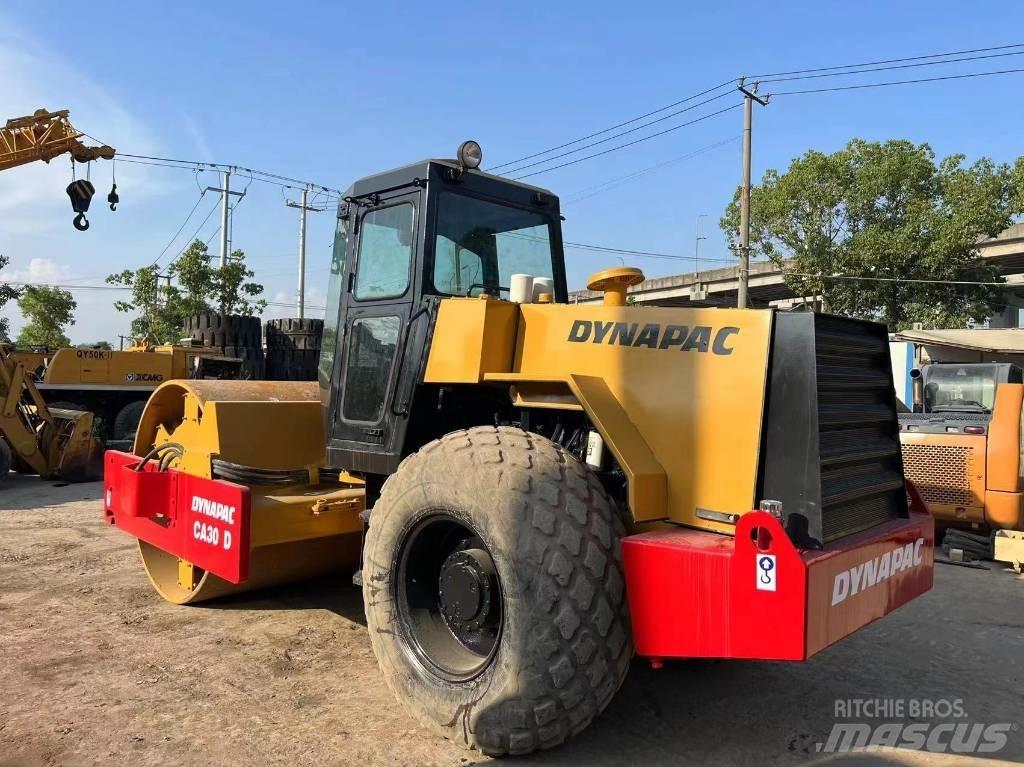 Dynapac CA 30 D Walzenzüge