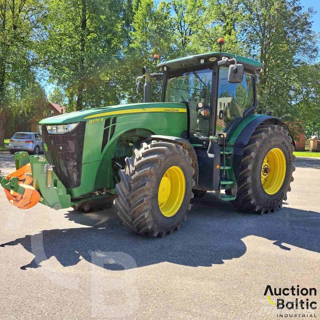 John Deere 8370 R Traktoren