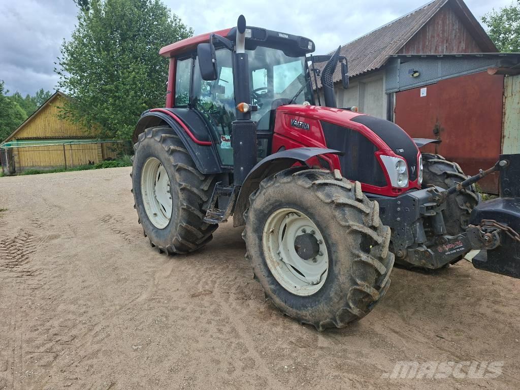 Valtra N 123 Traktoren