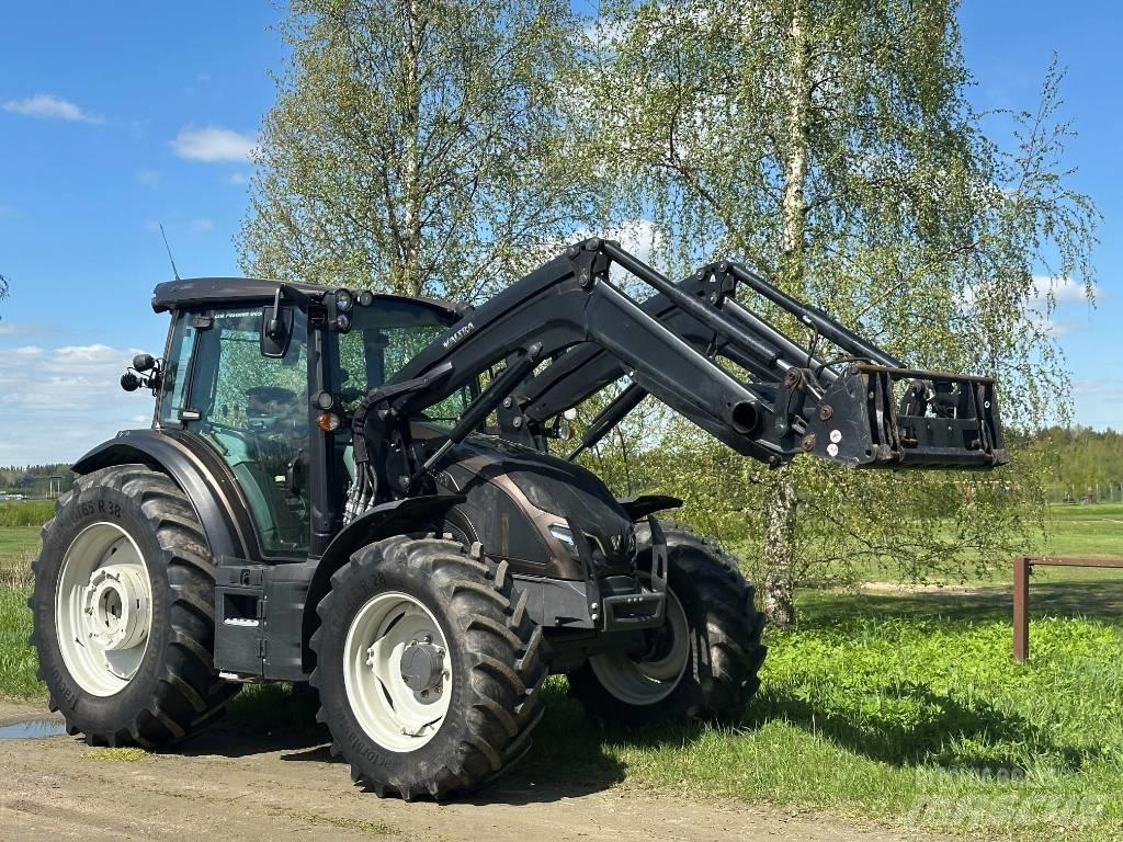 Valtra G 135 Active Traktoren