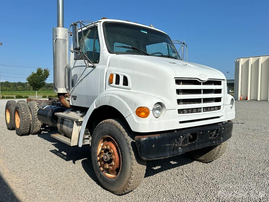 Sterling L 7500 Wechselfahrgestell