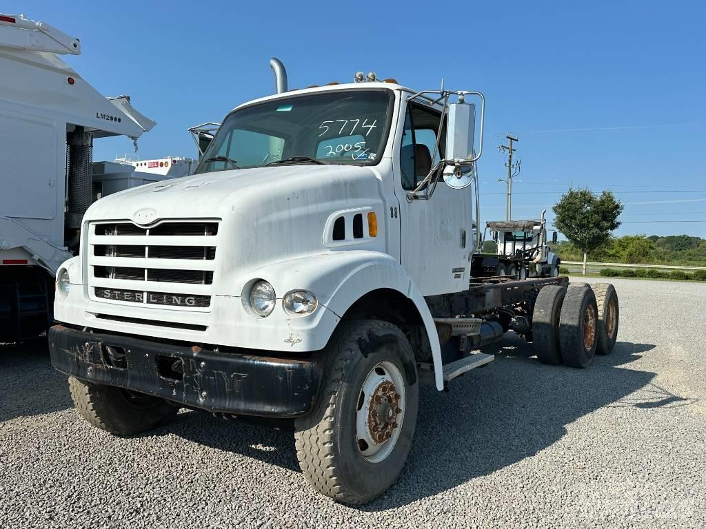 Sterling L 7500 Wechselfahrgestell
