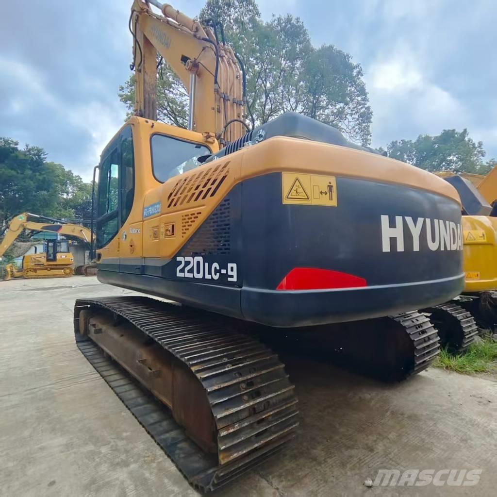 Hyundai R220LC=9S Raupenbagger