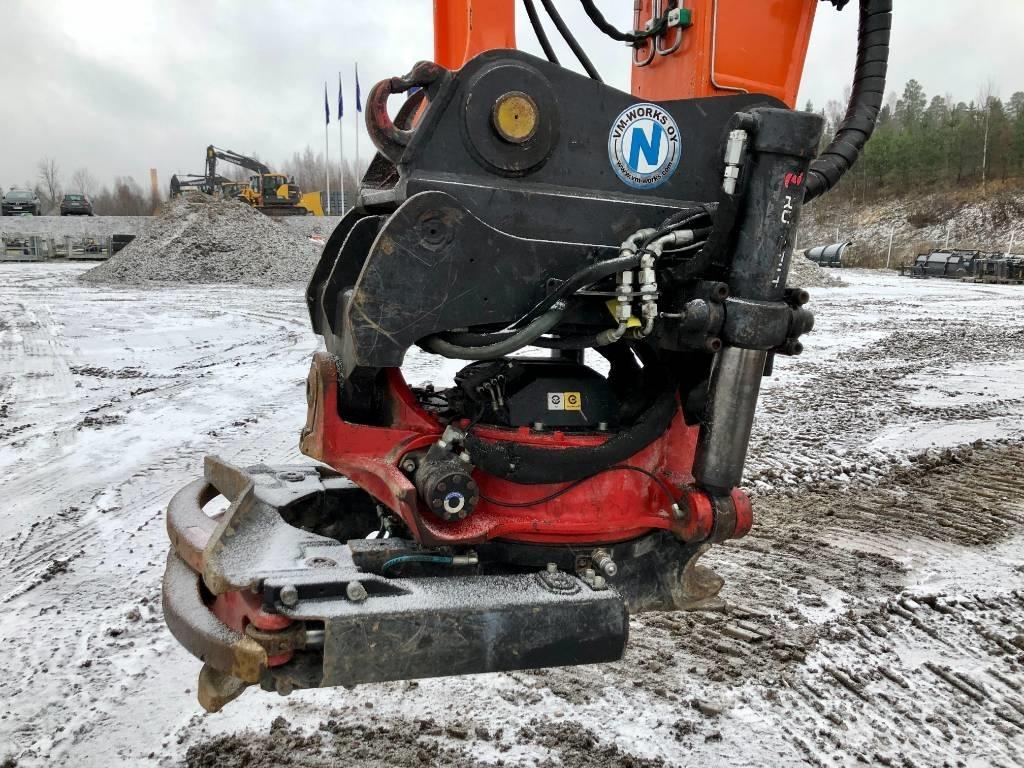 Hitachi ZX225USRLC-6 Raupenbagger