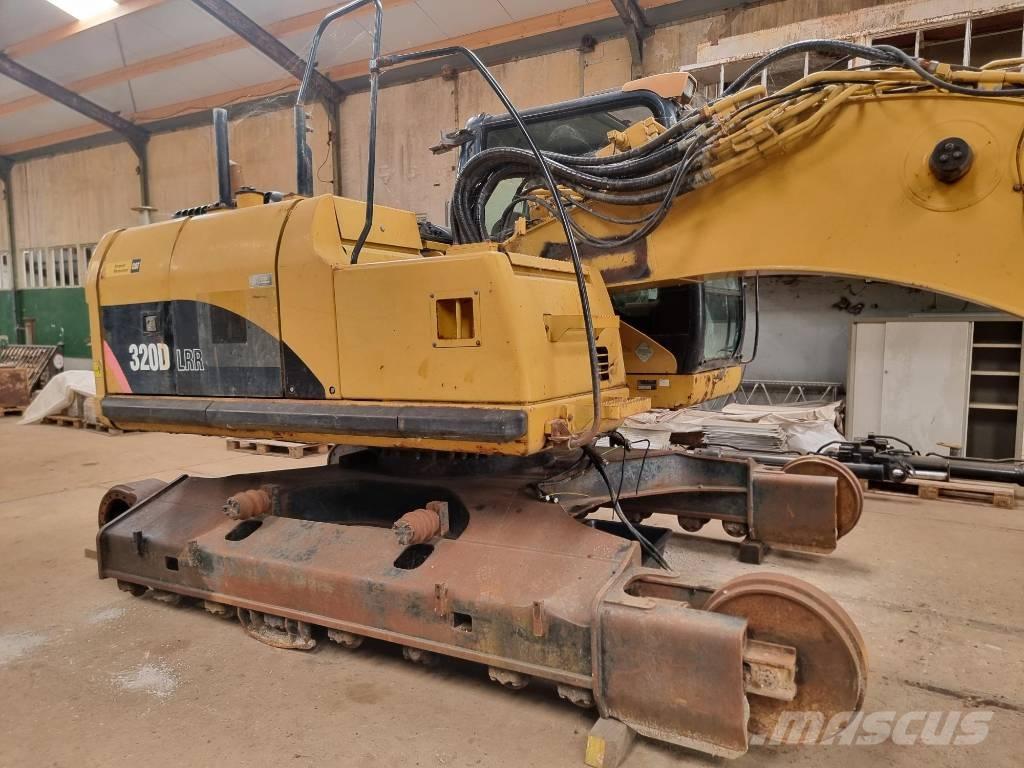 CAT 320 D FOR PARTS Raupenbagger