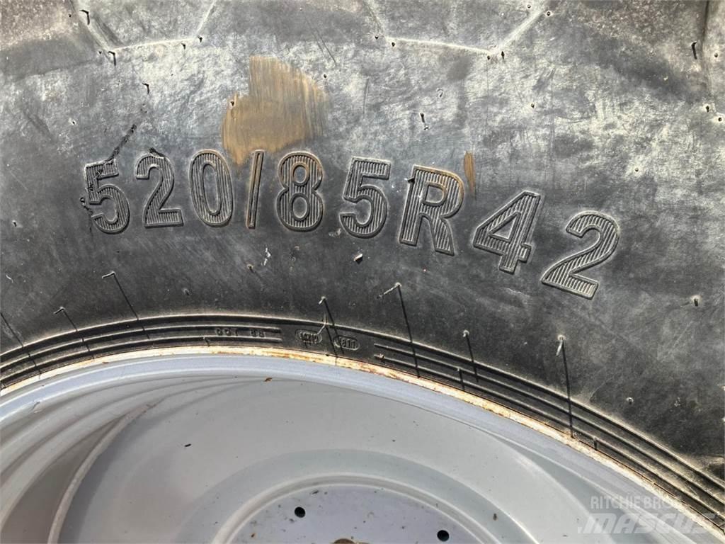 Petlas 520/85R42 Sonstige Landmaschinen