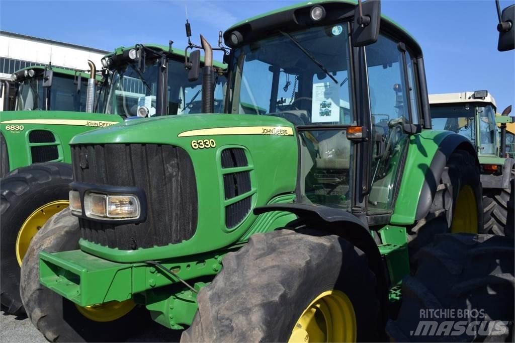 John Deere 6330 Traktoren