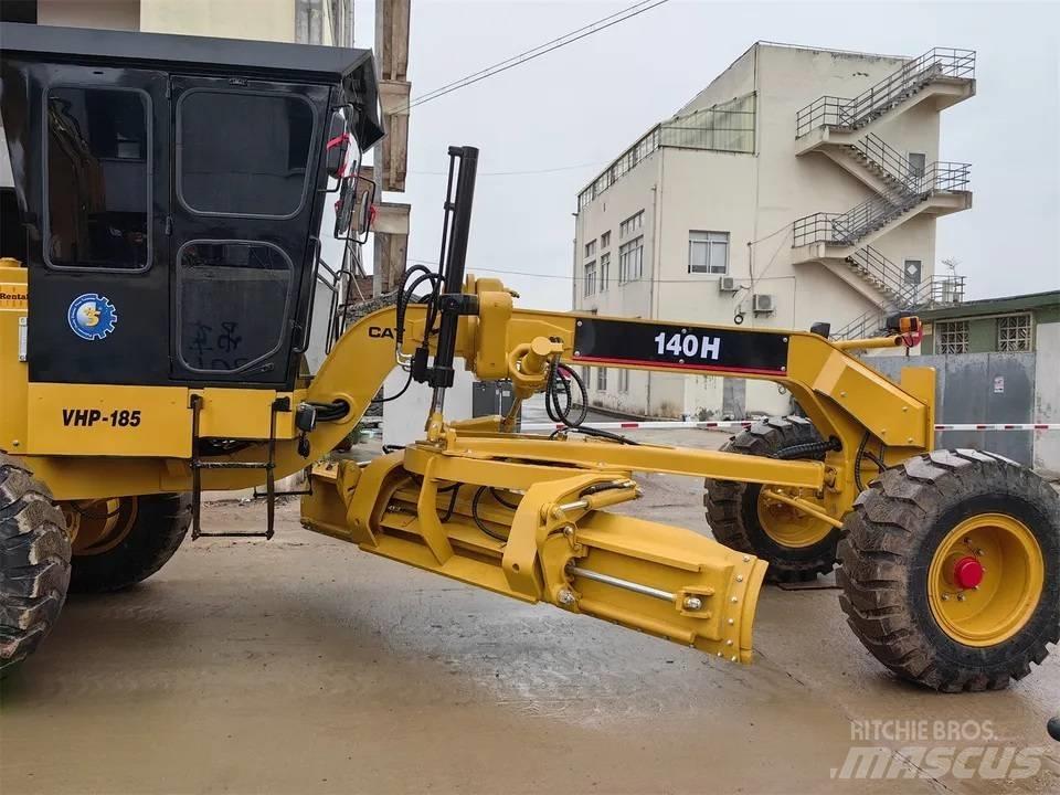 CAT 140H Grader