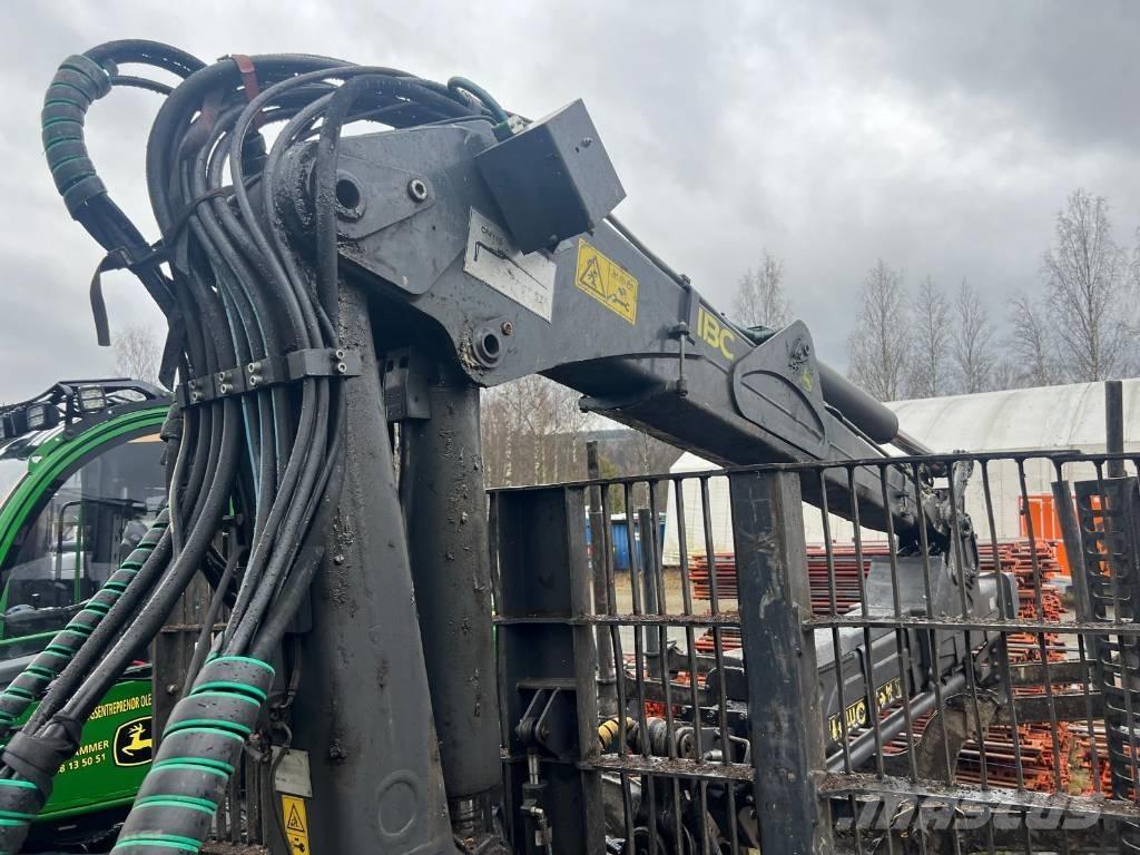 John Deere 1510 G Harvester