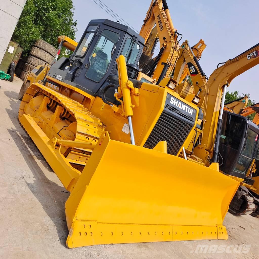 Shantui SD 16 Bulldozer