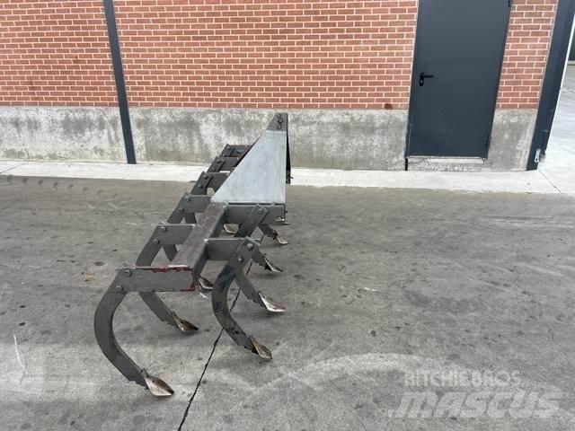 Peecon cultivator Grubber