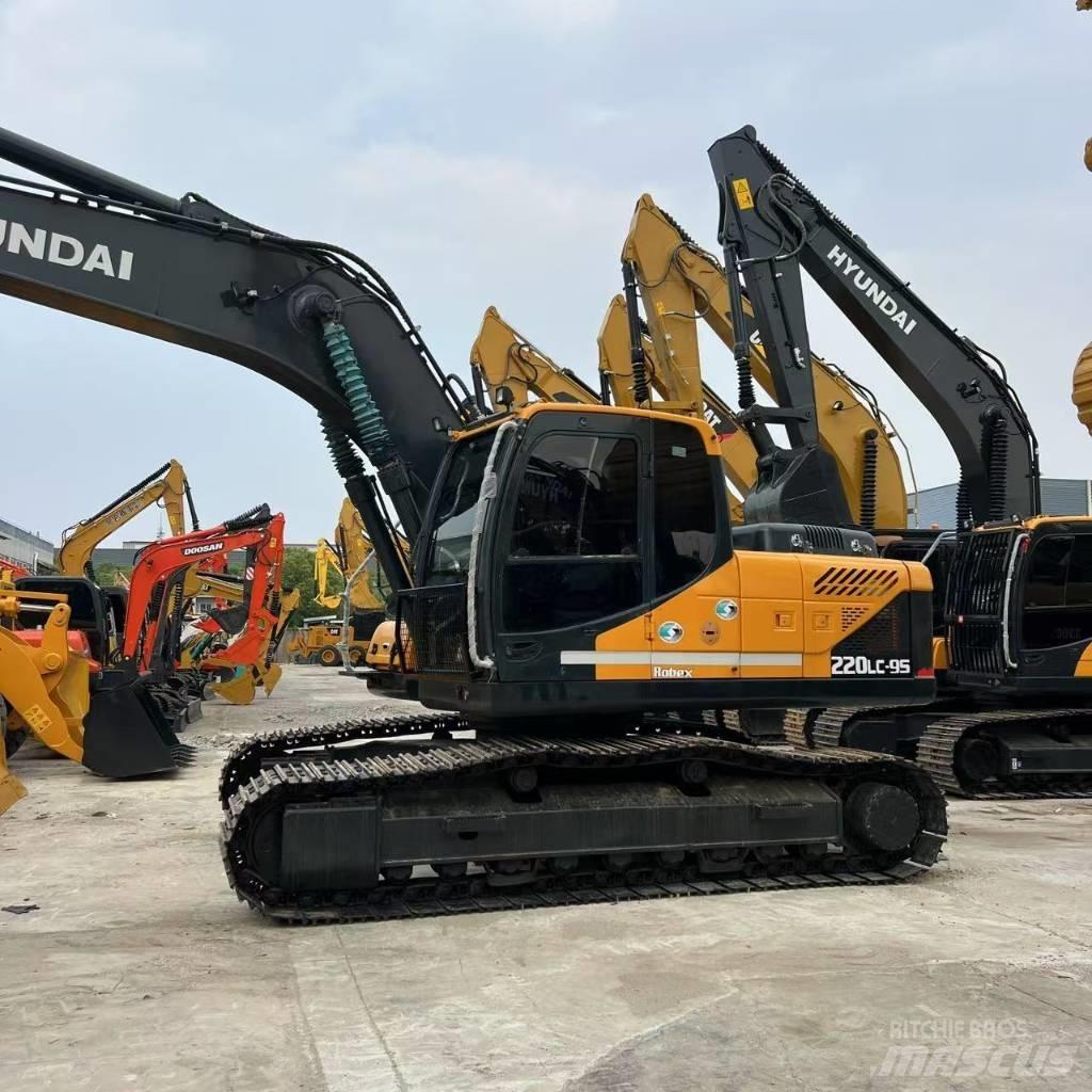 Hyundai 220LC-9S Midibagger  7t - 12t