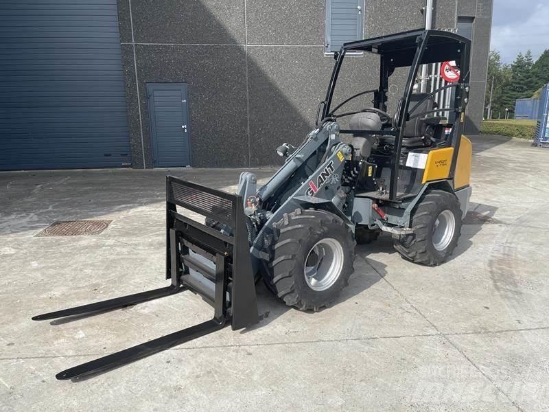 GiANT V 452 T XTRA Radlader