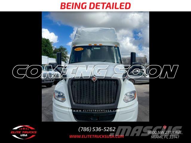 International LT Andere Fahrzeuge