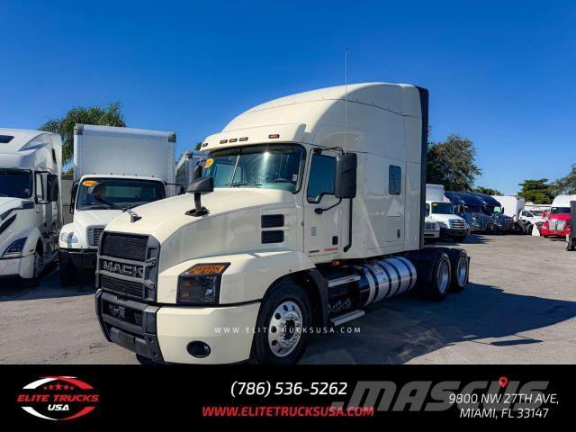 Mack Anthem Andere Fahrzeuge