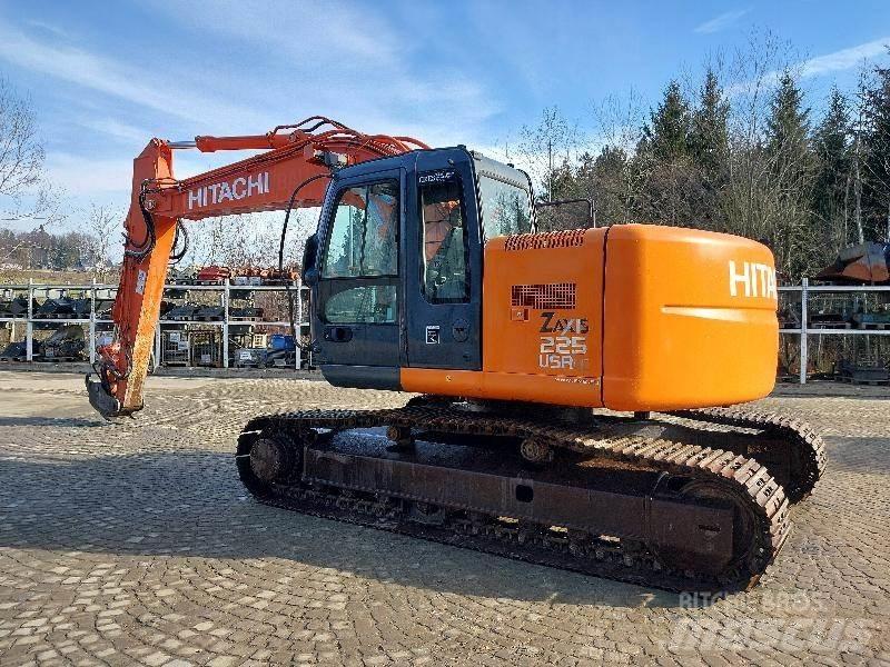 Hitachi ZX225USRLC Raupenbagger
