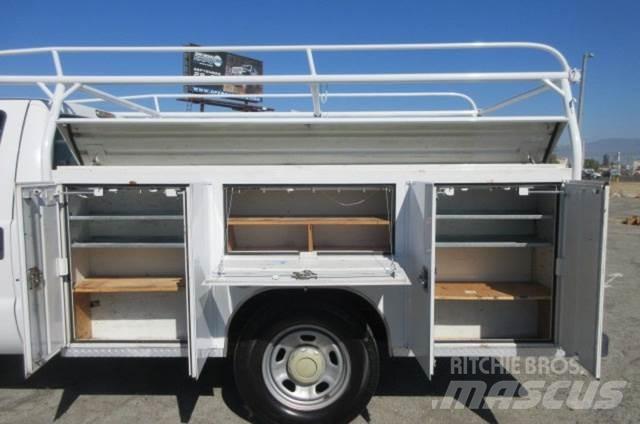 Ford F350 Bergungsfahrzeuge