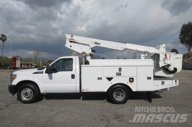 Ford F350 Bergungsfahrzeuge