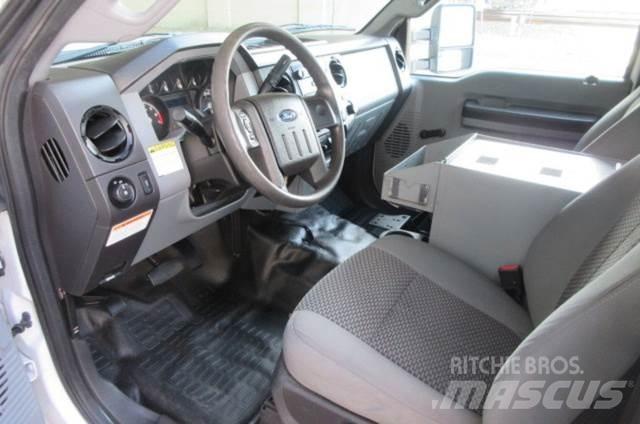 Ford F350 Bergungsfahrzeuge