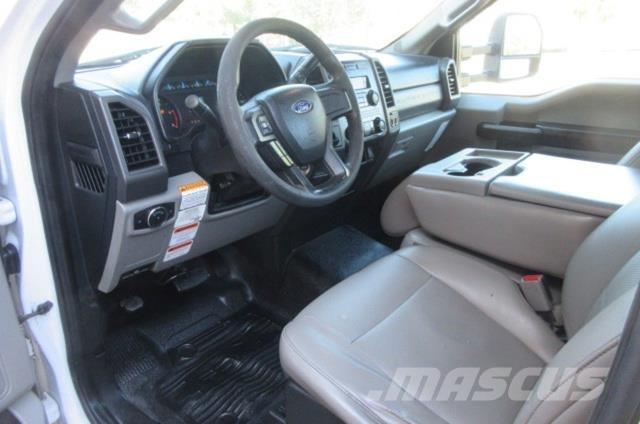 Ford F550 Bergungsfahrzeuge
