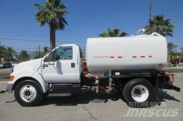 Ford F750 Bergungsfahrzeuge