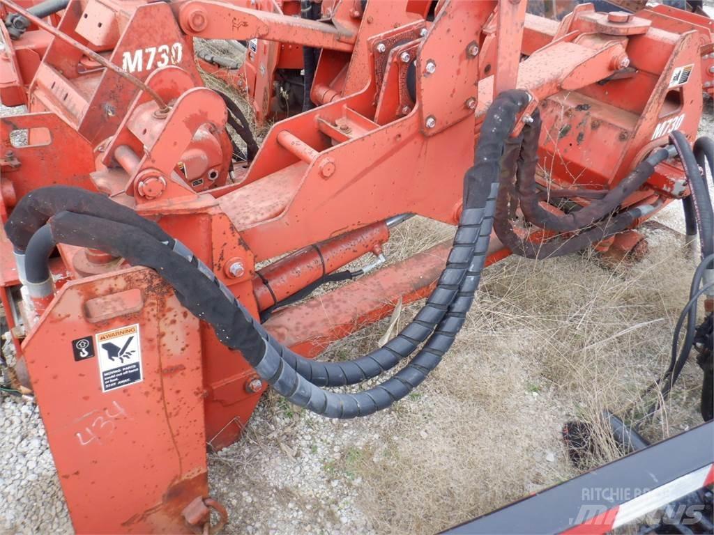 Ditch Witch M730 Pflüge