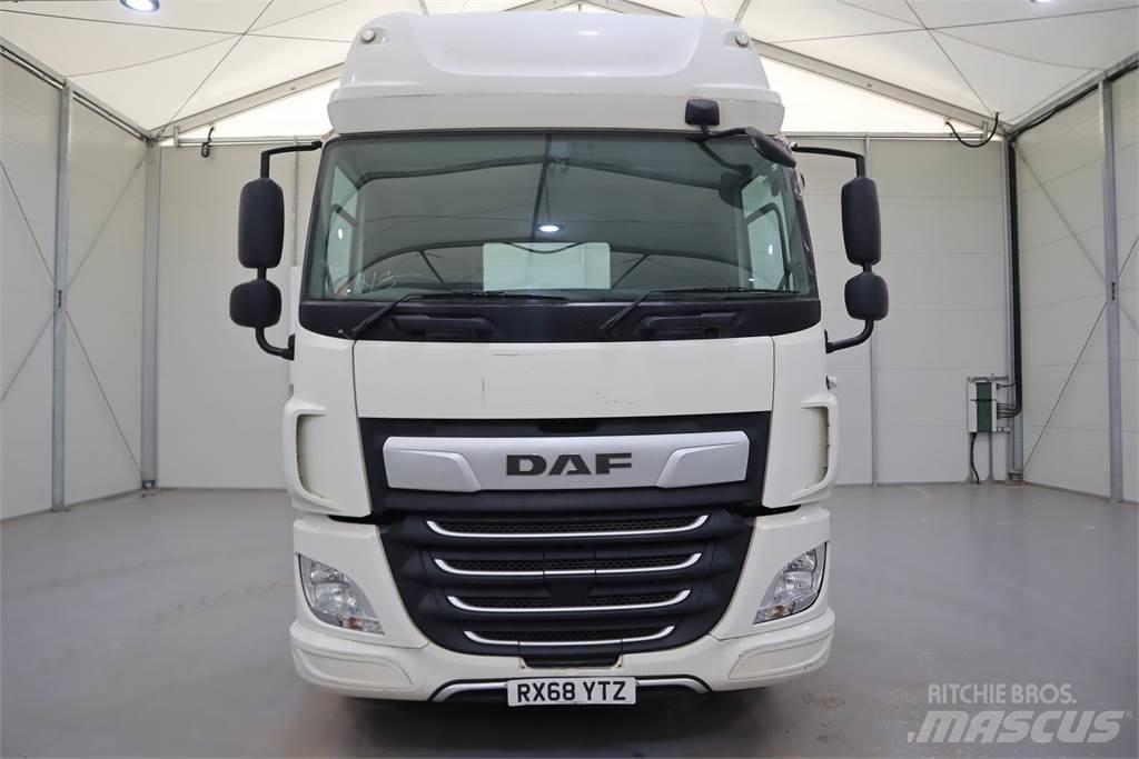 DAF CF450 Sattelzugmaschinen