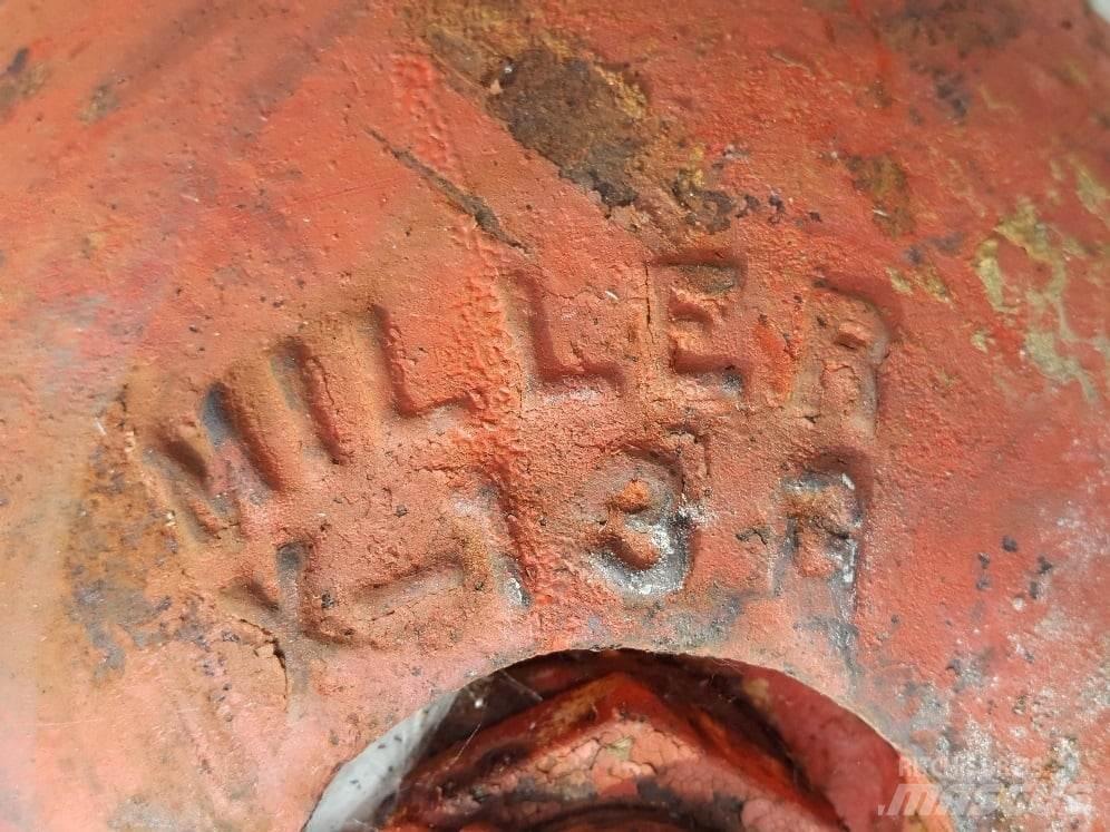 Miller X-13 Kran-Teile und Zubehör