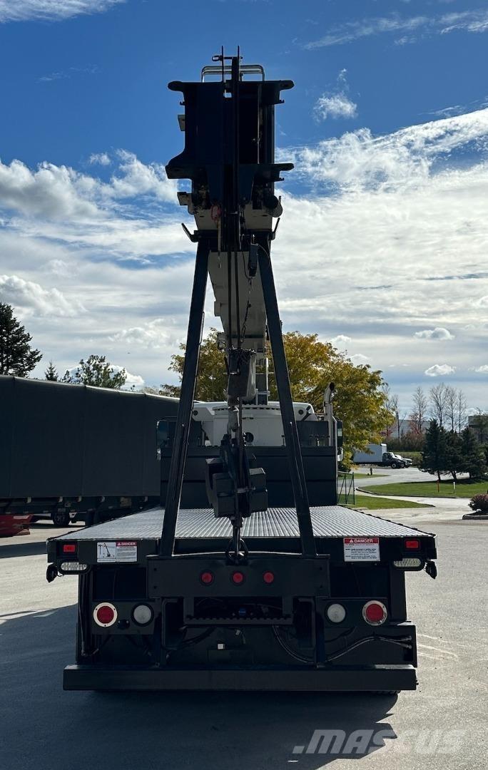 National 900A Kranwagen