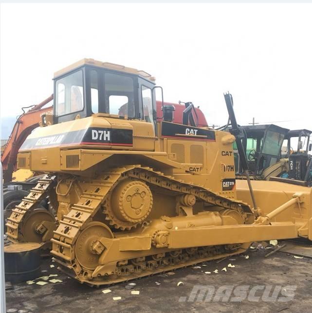 CAT D7H Bulldozer