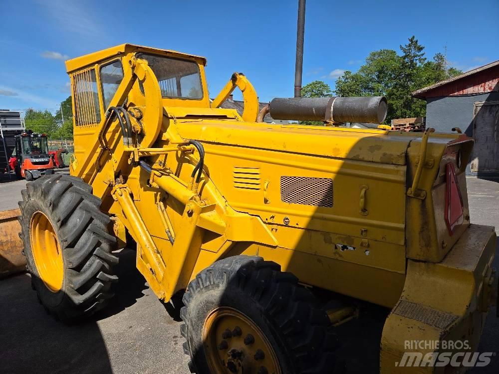 BM Volvo 621 Radlader