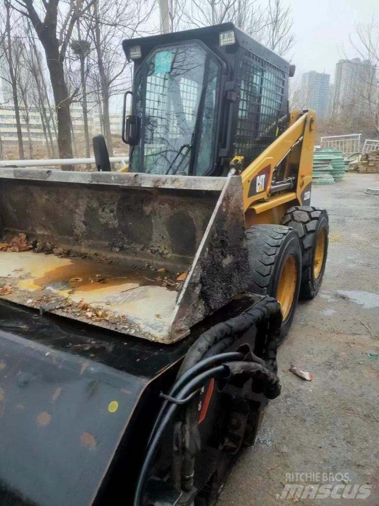 CAT 226 B Kompaktlader