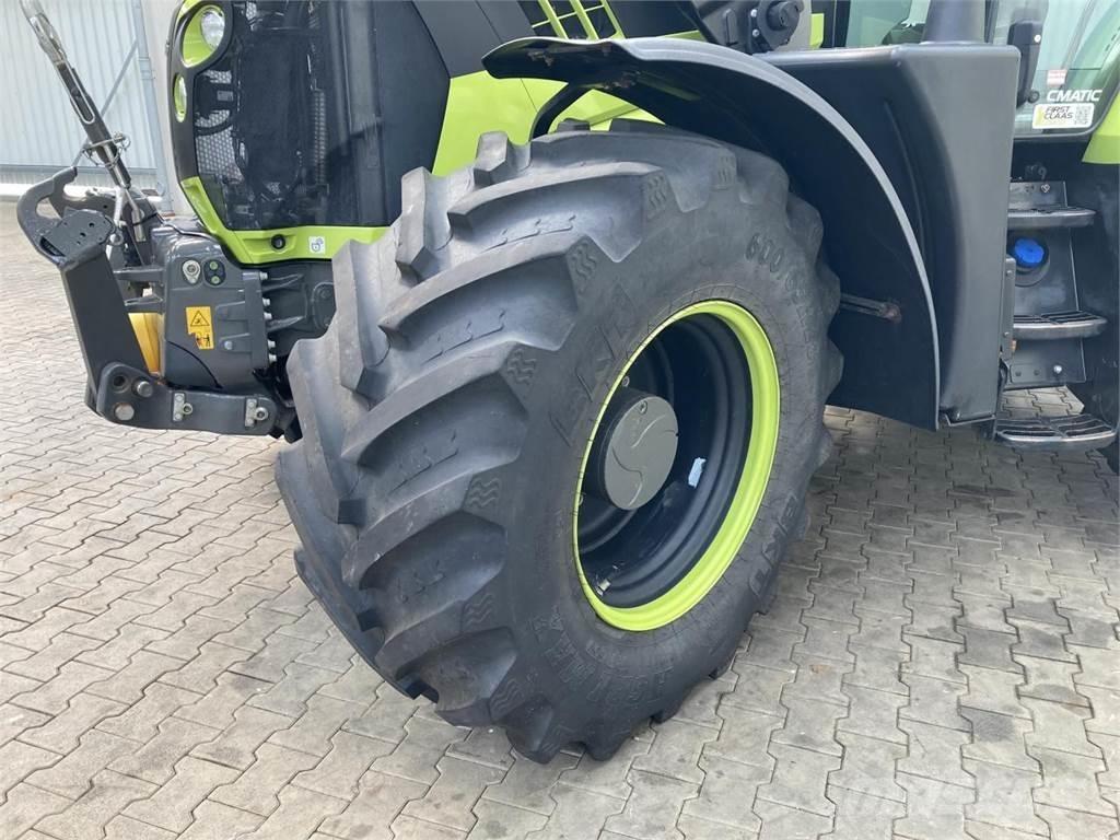 CLAAS Arion 660 Traktoren
