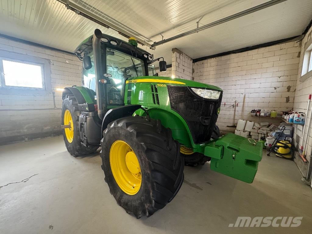 John Deere 7230 R Traktoren