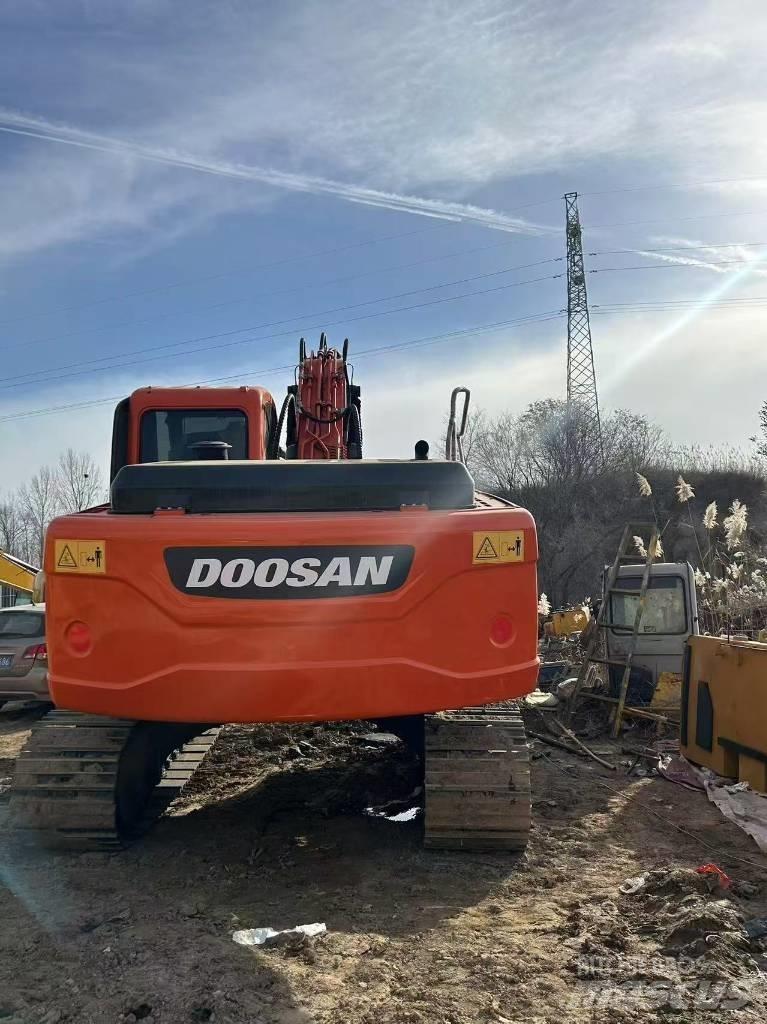 Doosan DX225LC-9C Raupenbagger