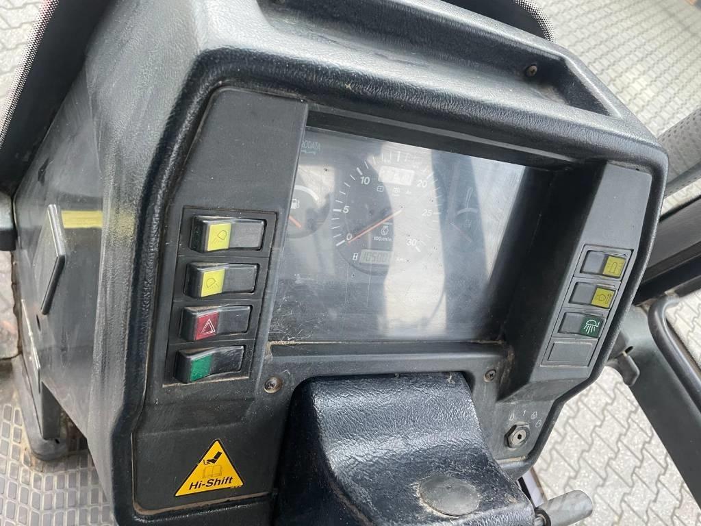 Valtra 6600 tractor Traktoren