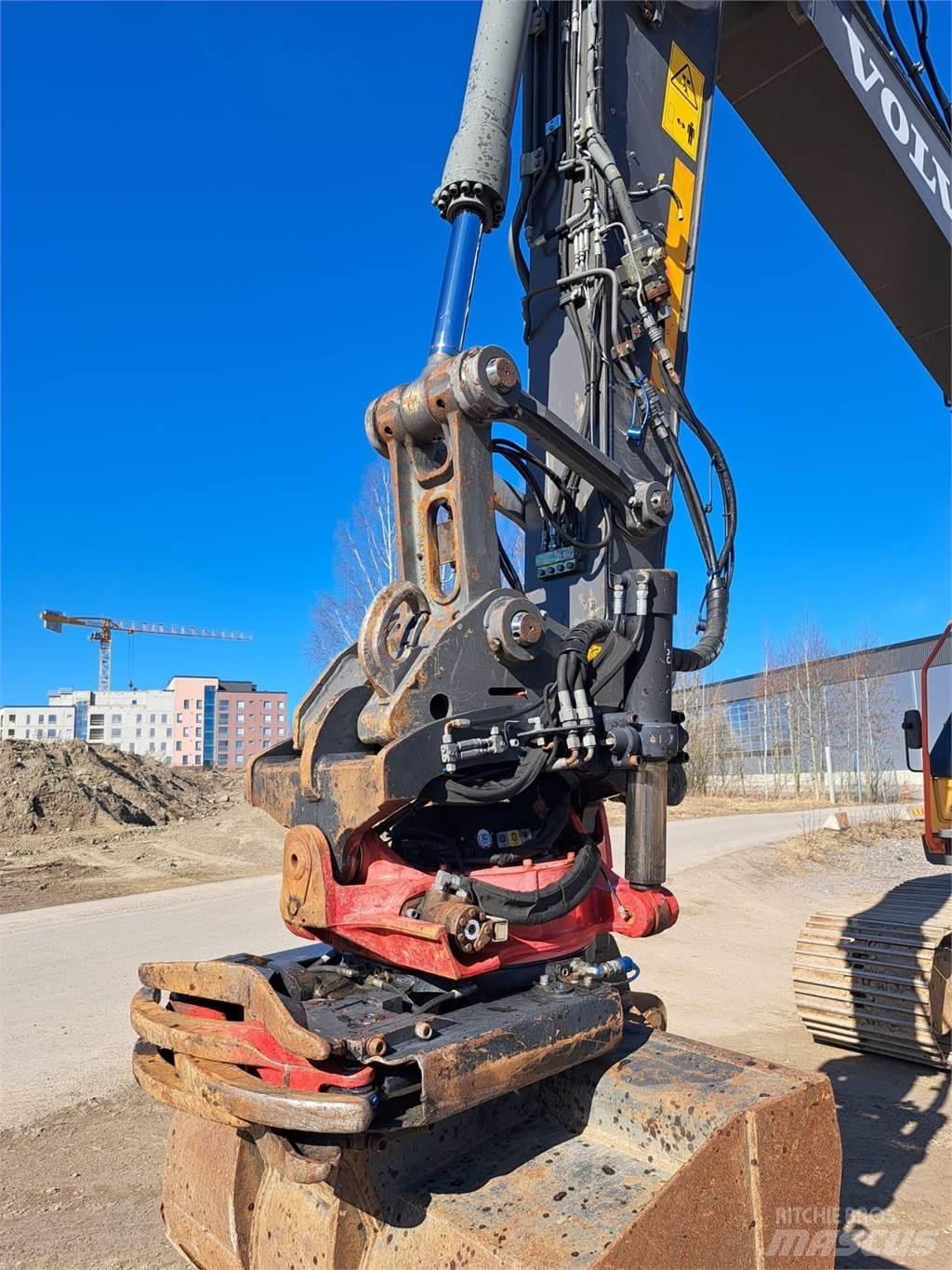 Volvo EC220EL Raupenbagger