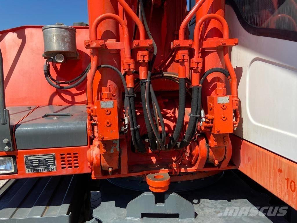 Liebherr A 900 C Mobilbagger