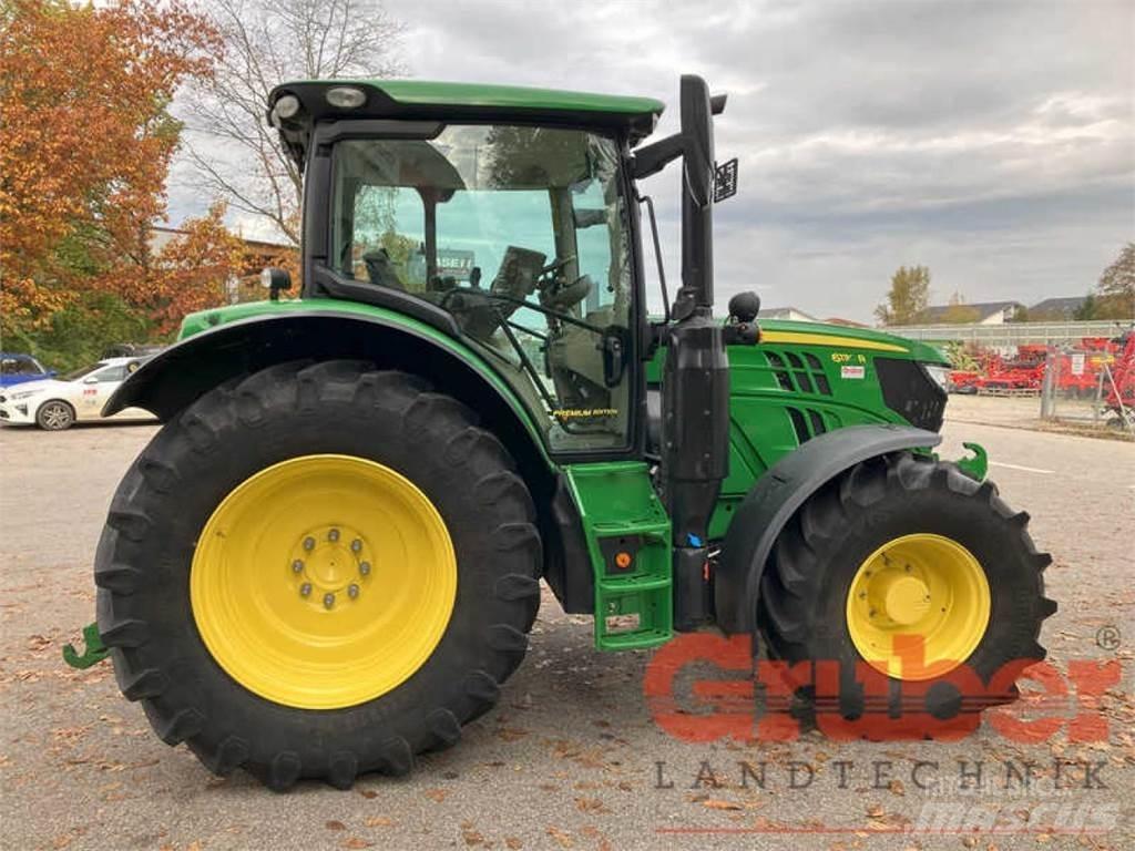 John Deere 6130 R Traktoren