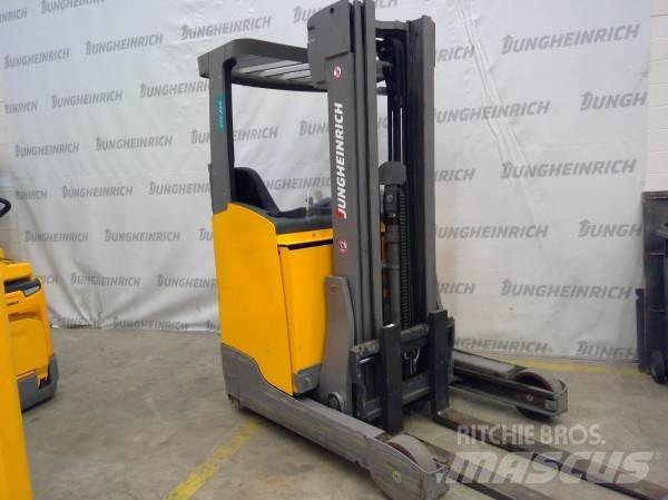 Jungheinrich ETV 214 Schubmaststapler