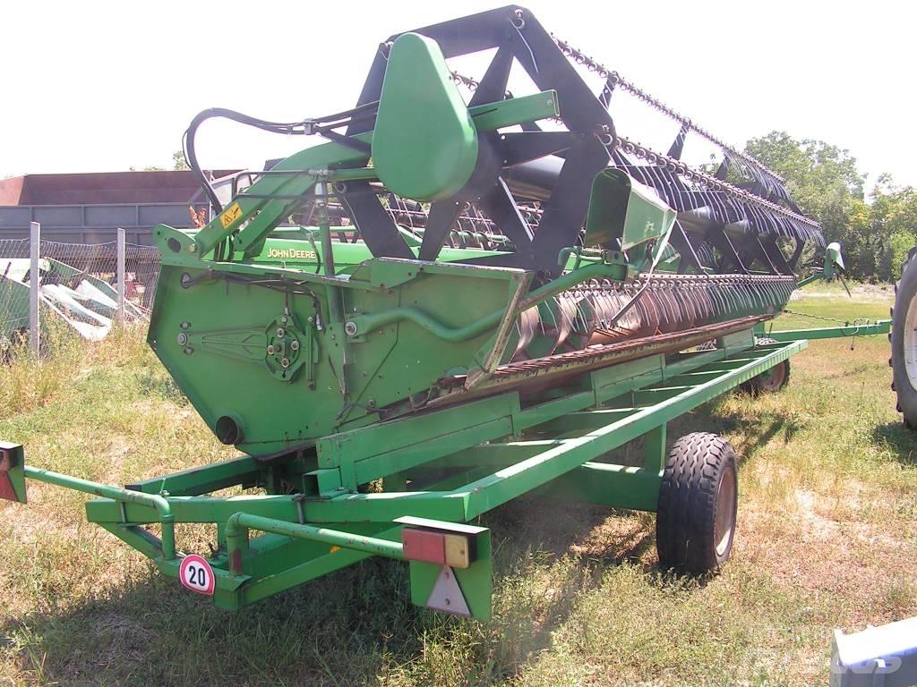John Deere T660 Mähdrescher