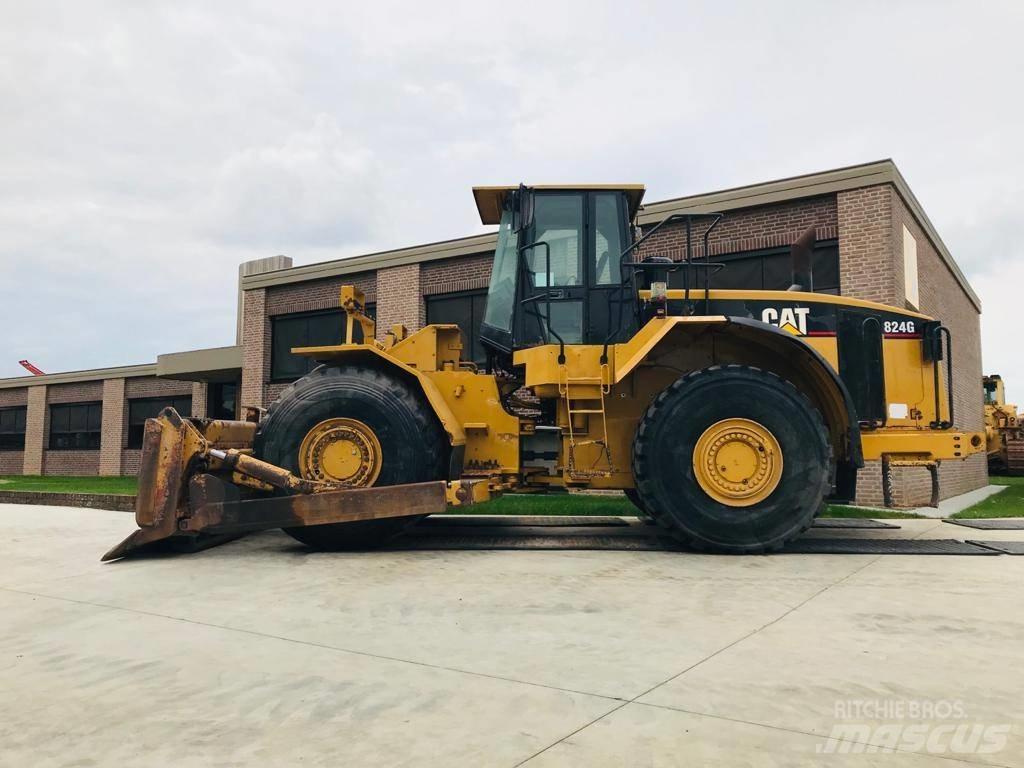 CAT 824 G Planierraupen