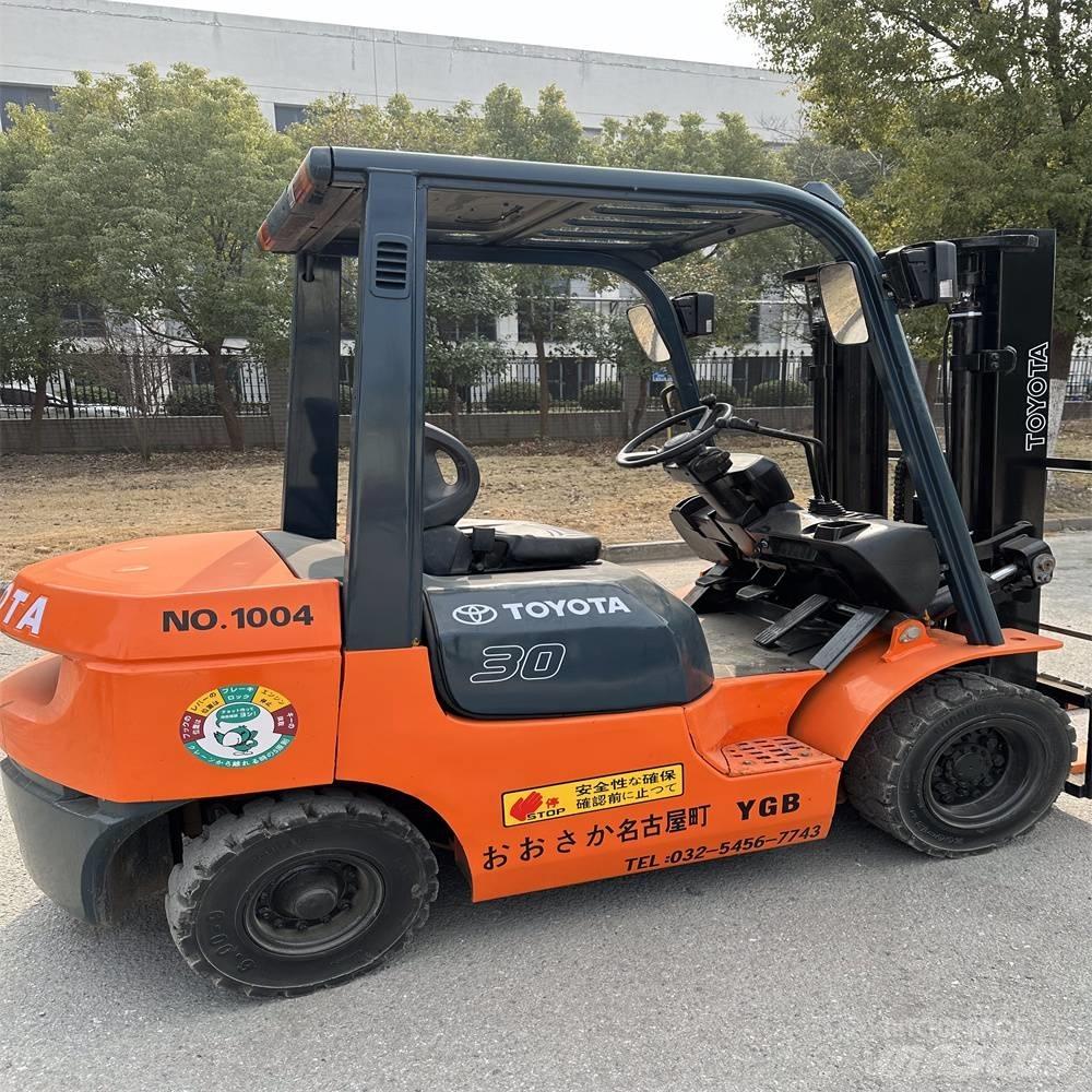 Toyota 02-7 FD F 30 Diesel heftrucks