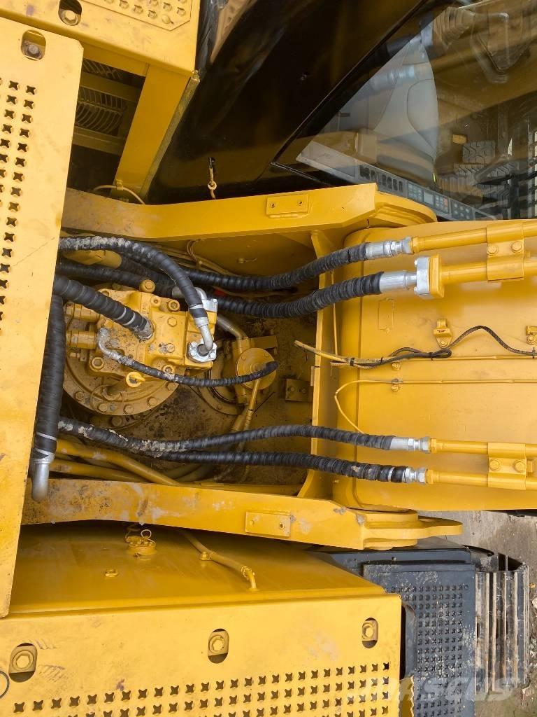 CAT 330 D Raupenbagger